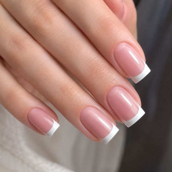 Kiwi Nails - Easy & Go Builder Gel - Elegant cover körömfotó